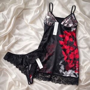 NWT Satin Lace Chemise & Thong Set – Black Red Floral – Size M